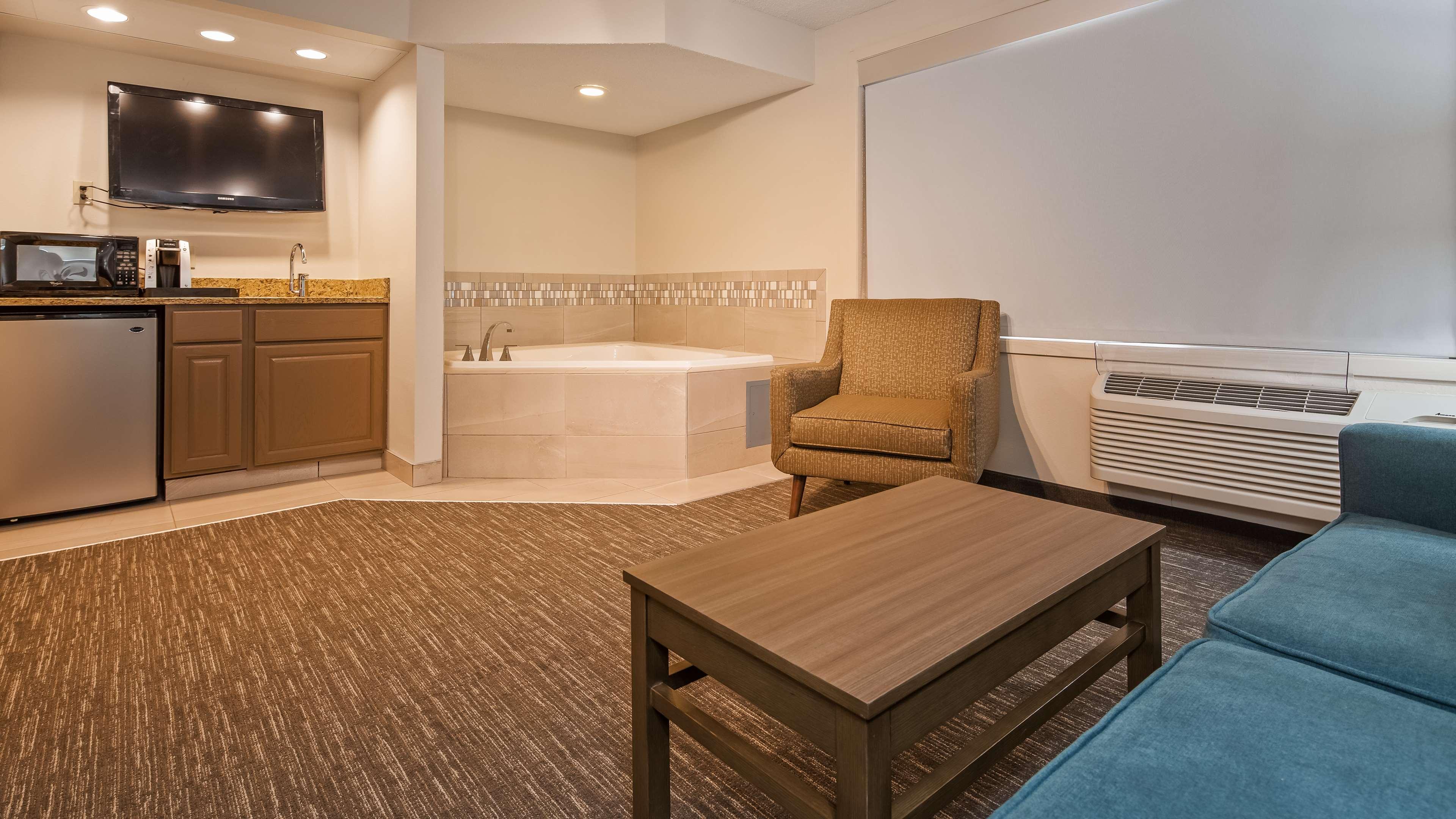 Best Western Plus Hudson I-94 Экстерьер фото