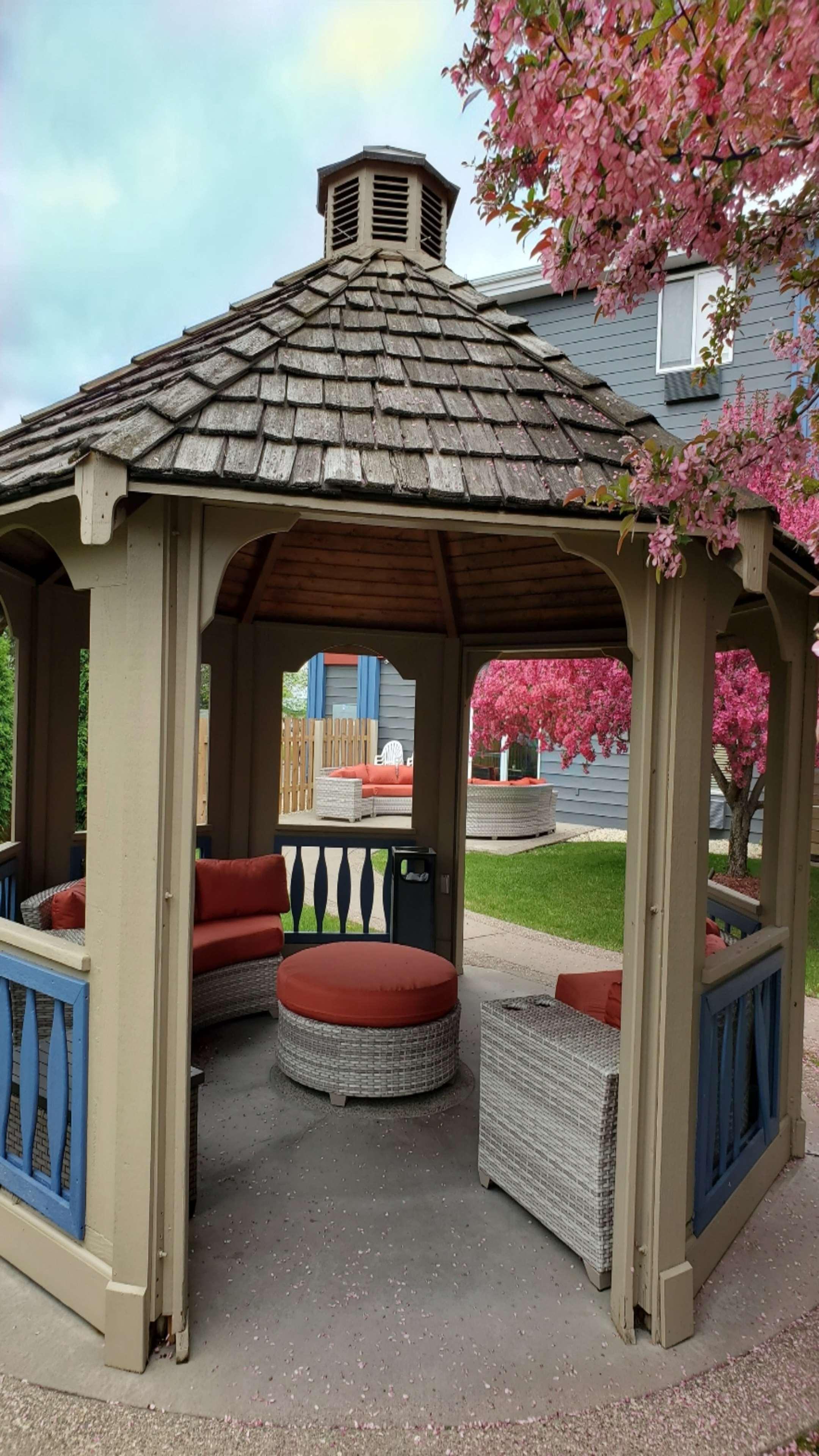 Best Western Plus Hudson I-94 Экстерьер фото